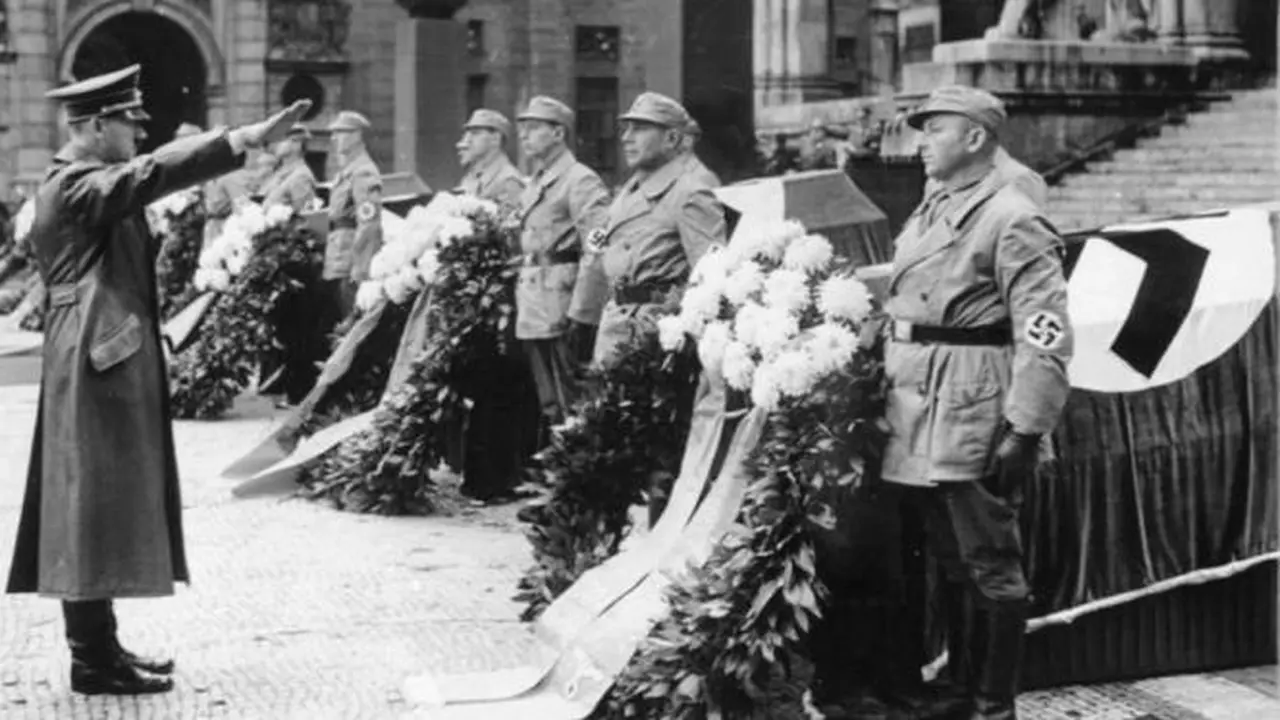 '13 Menit' yang Menggagalkan Pembunuhan Adolf Hitler Terpopuler