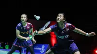 Ganda putri Indonesia Febriana Dwipuji Kusuma/Amallia Cahaya Pratiwi lolos ke semifinal Swiss Open 2025. Ana/Tiwi menyingkirkan pasangan Thailand Laksika Kanlaha/Phataimas Muenwong dengan skor&nbsp;21-13 dan 21-15&nbsp;di St. Jakobshalle, Basel, Jumat (21/3).&nbsp;(foto: PBSI)