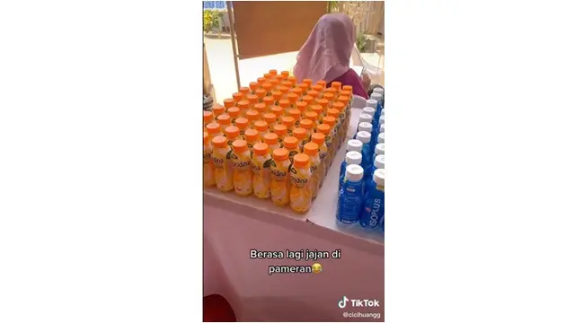 Viral Wanita Ini Datangi Kondangan Pemilik Toko Grosir, Bak Jajan di Pameran