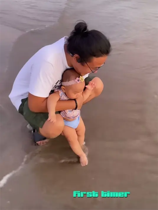 <p>[Instagram/dea_ananda]</p>