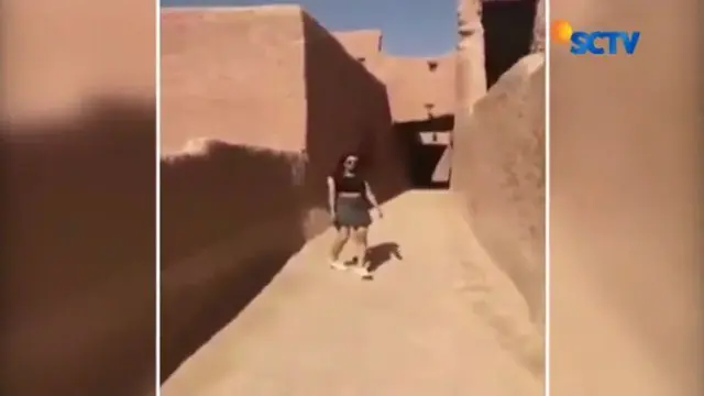 Media sosial di Arab Saudi sempat dihebohkan dengan beredarnya video perempuan menggunakan rok mini.