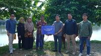 Penyaluran hewan kurban yang dilakukan Peruri kepada masyarakat di Kabupaten Karawang, Kamis (5/6/2025).