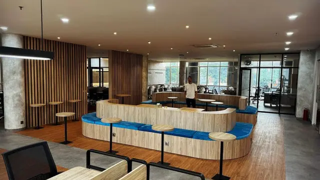 Potret Office and Mini Lounge Kantor Baru RANS (Instagram @raffinagita1717)