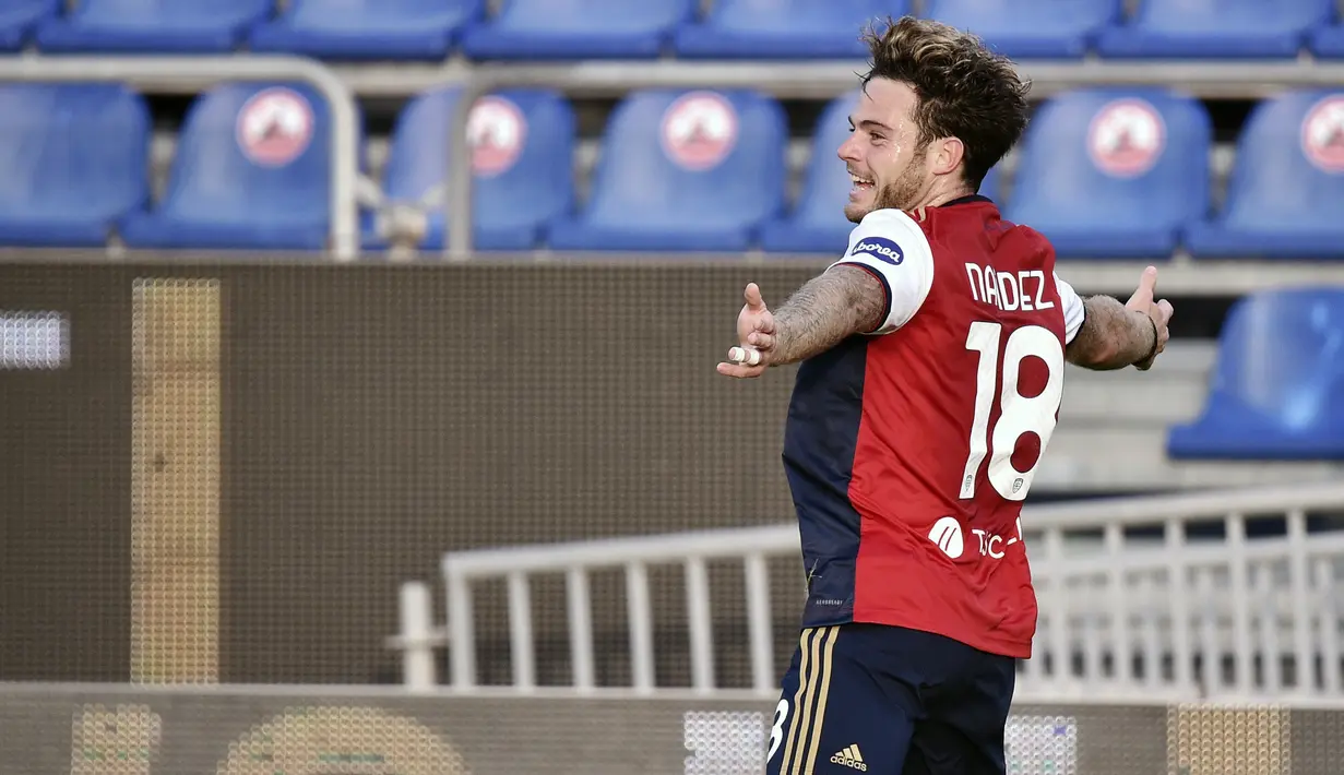 4. Cagliari menempatkan pemain kedua mereka yang paling banyak berlari yaitu pemain tengah mereka Nahitan Nandez. (Foto: AP/LaPresse/Alessandro Tocco)