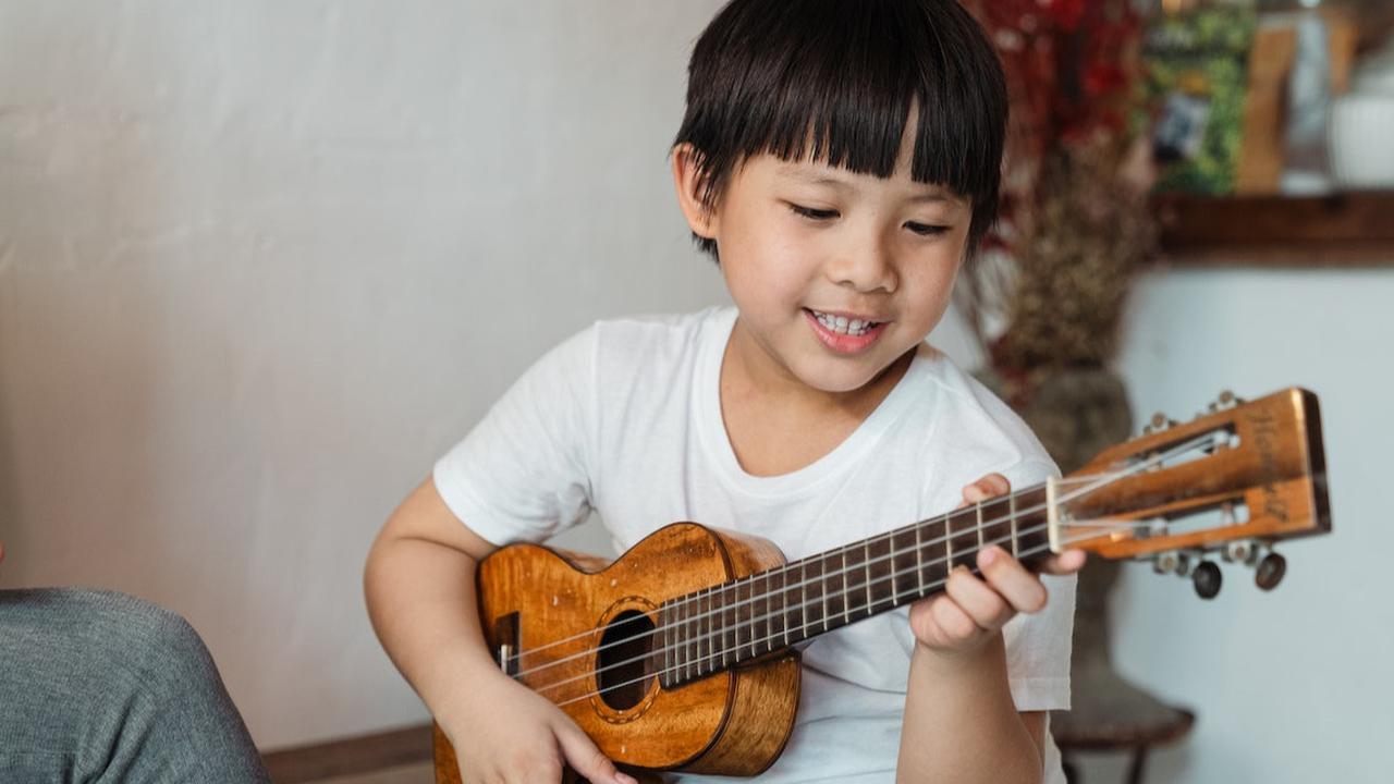 Orang Tua Disarankan Kenalkan Musik Sejak Dini: Investasi Emas untuk Otak Anak