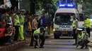 Kepolisian menggelar olah TKP kedua terkait kecelakaan maut di Jalan Sultan Iskandar Muda, Pondok Indah, Jakarta, Kamis (22/1/2015). (Liputan6.com/Helmi Fithriansyah)