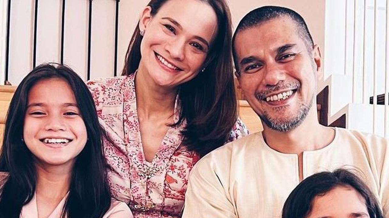 Jarang Tersorot! Inilah 5 Potret Cantik Aishah Sinclair Sang Adik Ashraf Sinclair