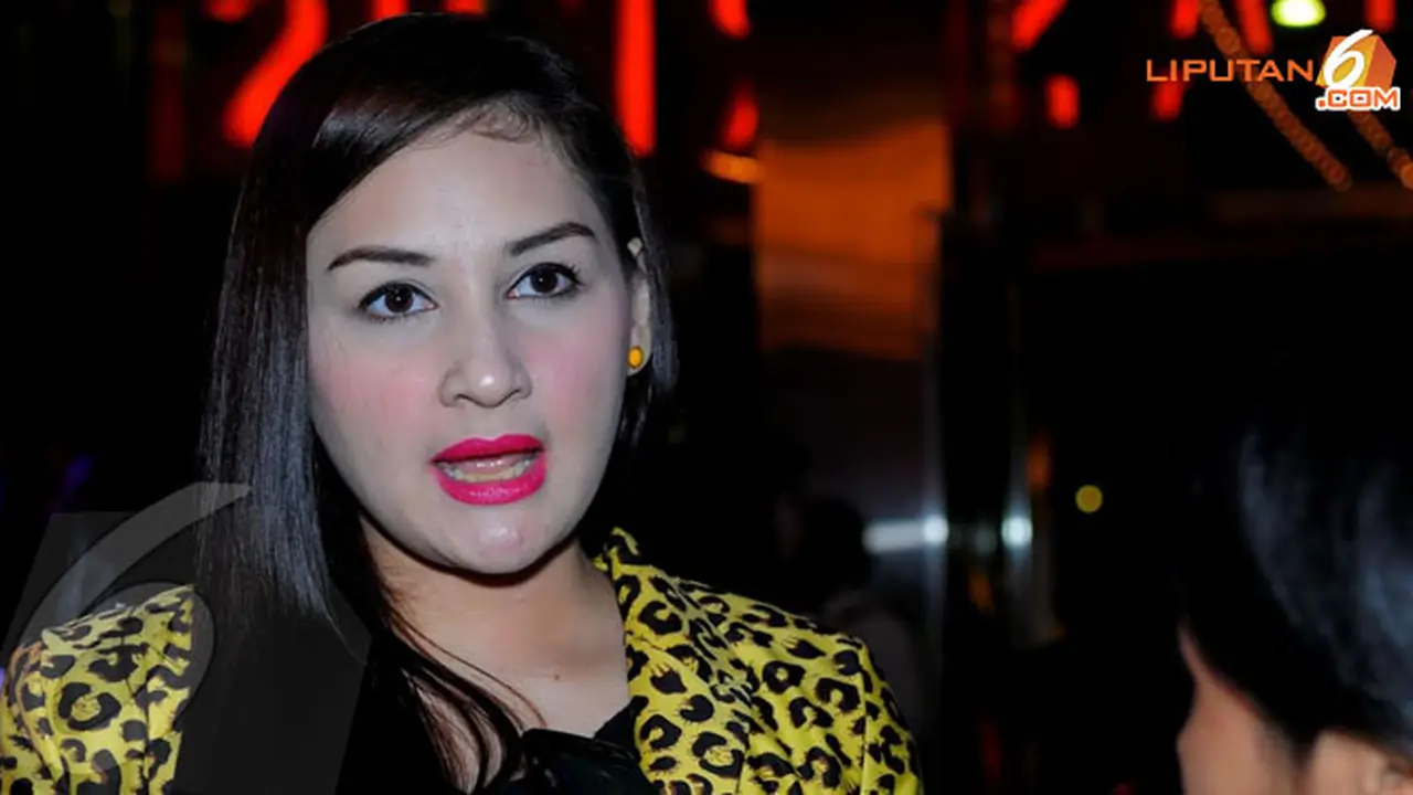 mona-ratuliu-140224c.jpg