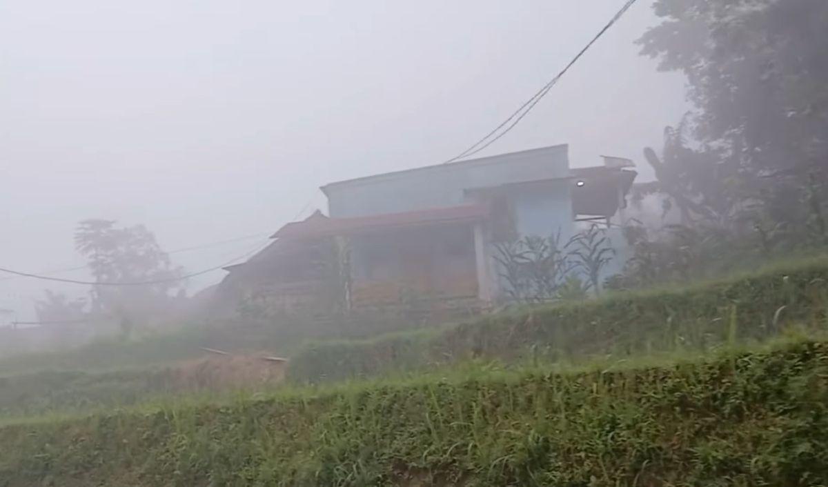Rumah-rumah Warga Tak Terlihat