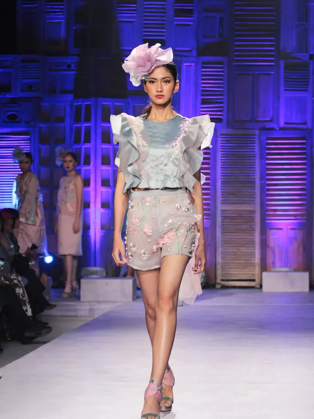 Kreasi Tanpa Batas Persembahan Indonesian Fashion Chamber