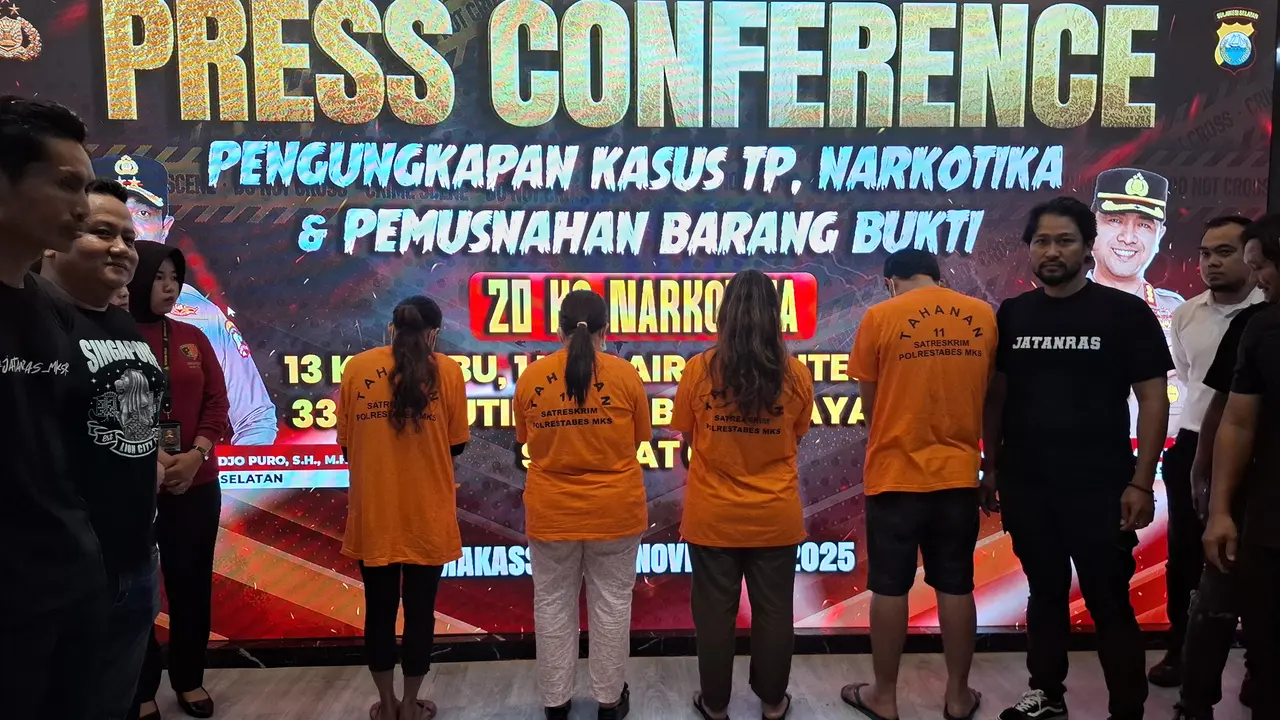 Empat pelaku kasus penculikan dan perdagangan Bilqis (4), bocah asal Makassar yang sempat dijual hingga ke kelompok Suku Anak Dalam di Jambi (Liputan6.com/Fauzan Sulaiman)