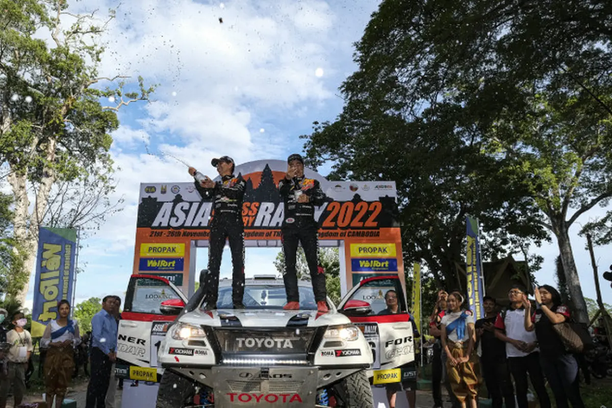Toyota Fortuner Garapan TGRI Kuasai 2 Podium di Asia Cross Country ...