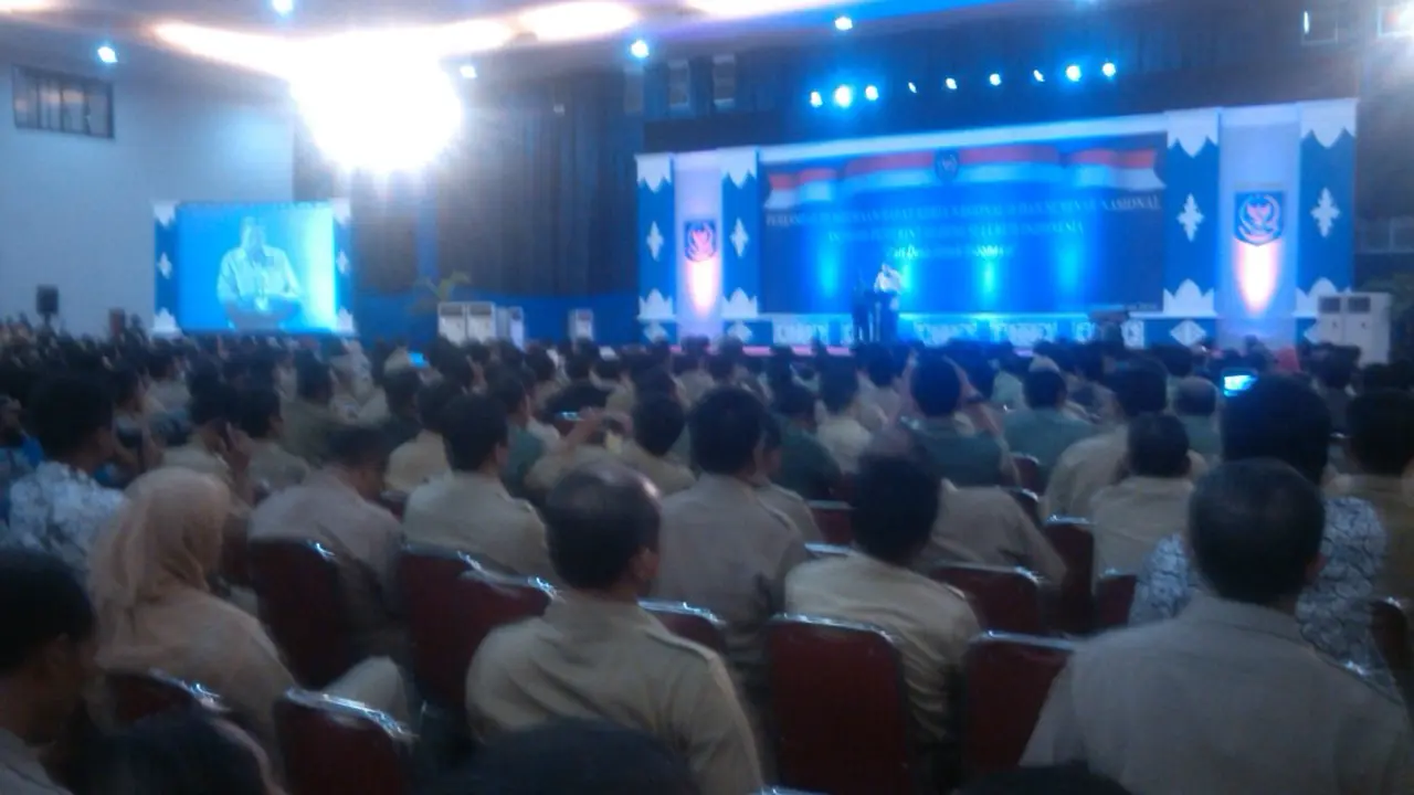 SBY hadiri rapat kerja Apdesi