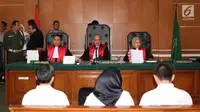 Suasana sidang lanjutan kasus dugaan penipuan penipuan dan penggelapan umrah First Travel yang menghadirkan lima orang saksi di PN Kota Depok, Senin (21/3). (Liputan6.com/Immanuel Antonius)