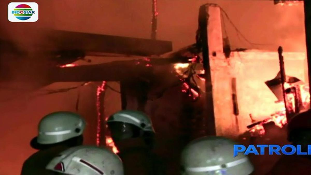 Api Hanguskan 5 Kios Laundry di Jakarta Barat News