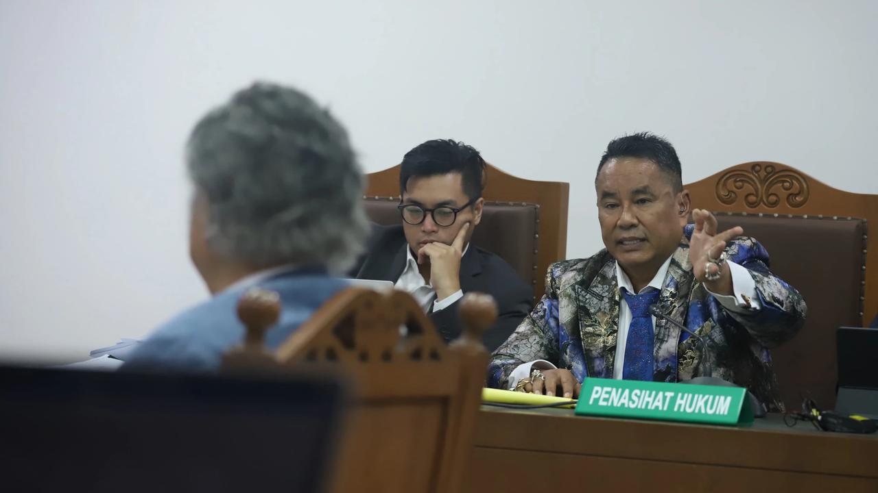 FOTO: Mantan Hakim Agung Gayus Lumbuun Soroti Kejelasan Gugatan CMNP