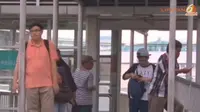 [VIDEO] BKTB dan Angkot Tak Operasi, Penumpang Terlantar