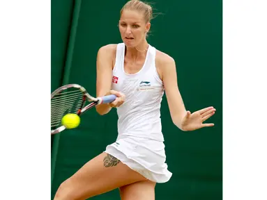 Karolina Pliskova memiliki tinggi 1.86 cm dengan pukulan andalan forehand tangan kanan dan dua tangan backhand. (EPA/Sean Dempsey)