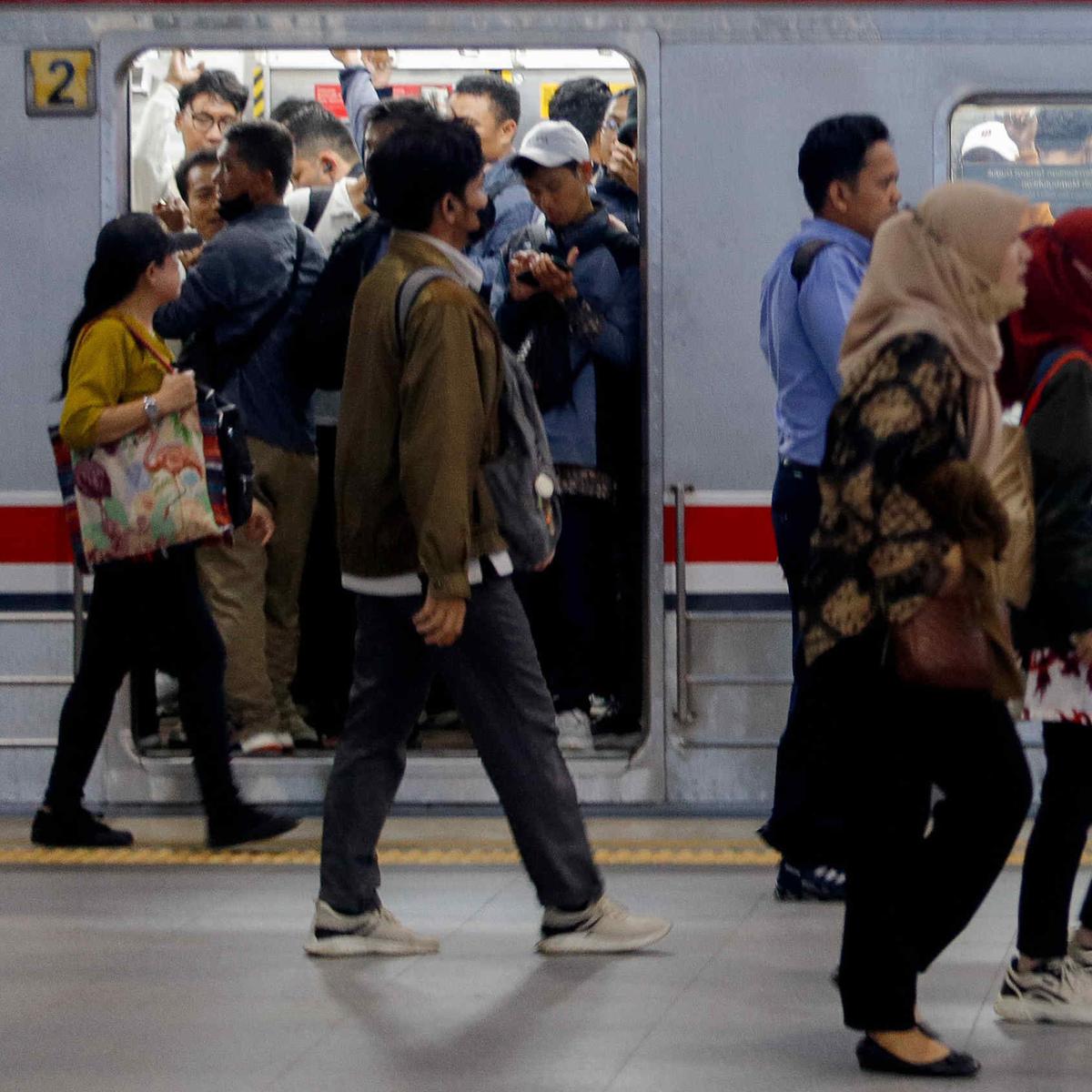 Rencana Kenaikan Tarif KRL Commuter Line