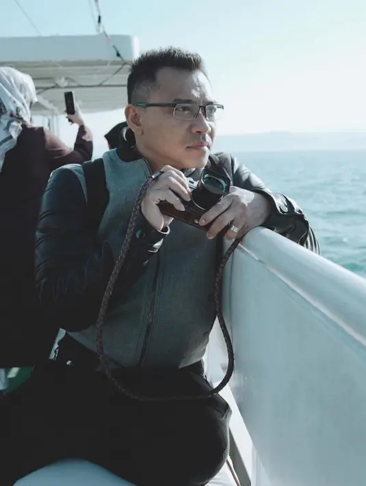 Di mata Anang, sosok Atta adalah laki-laki yang baik dan membawa dampak positif untuk putri sulungnya. Terutama soal karier Aurel di industri hiburan Tanah Air. Anang pun menyerahkannya pada Aurel. (Instagram/aurelie.hermansyah)