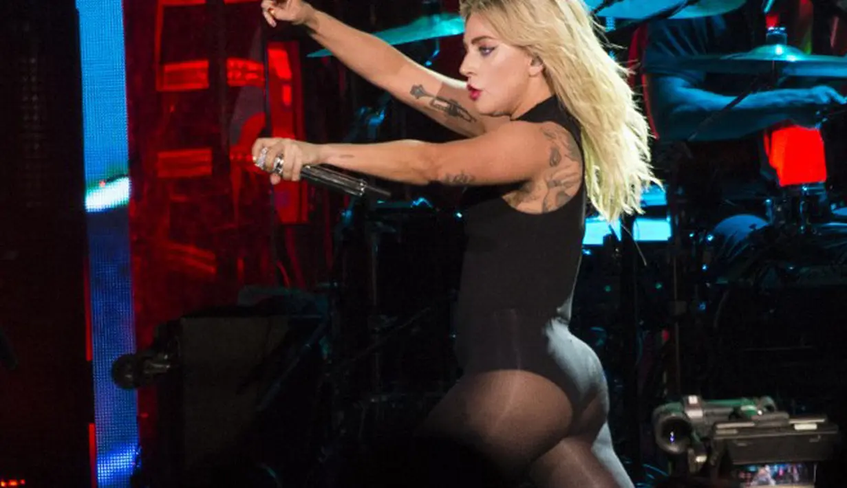 Tak heran jika Gaga kerap menjadi perhatian publik. Seperti yang diketahui, sebagai seorang diva, Gaga tentu memiliki penggemar yang lumayan banyak. Sampai-sampai urusan cintanya pun kerap diperhatikan. (AFP/Bintang.com)