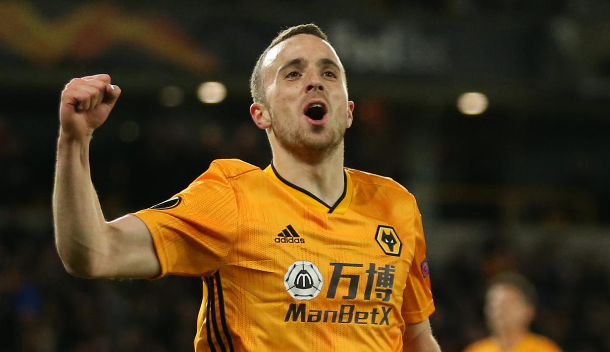 2. Diogo Jota - Penyerang sayap berusia 21 tahun ini sudah jadi incaran sejumlah klub raksasa pada musim 2016/17. Tercatat, Diogo Jota telah menyuumbangkan enam gol dan satu assist dari 25 laganya bersama Wolves. (AFP/Paul Harding)