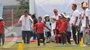 Banyak jenis olahraga atletik yang dapat dilakukan. Tampak salah satu peserta sedang melakukan lempar lembing (Liputan6.com/Helmi Fithriansyah)