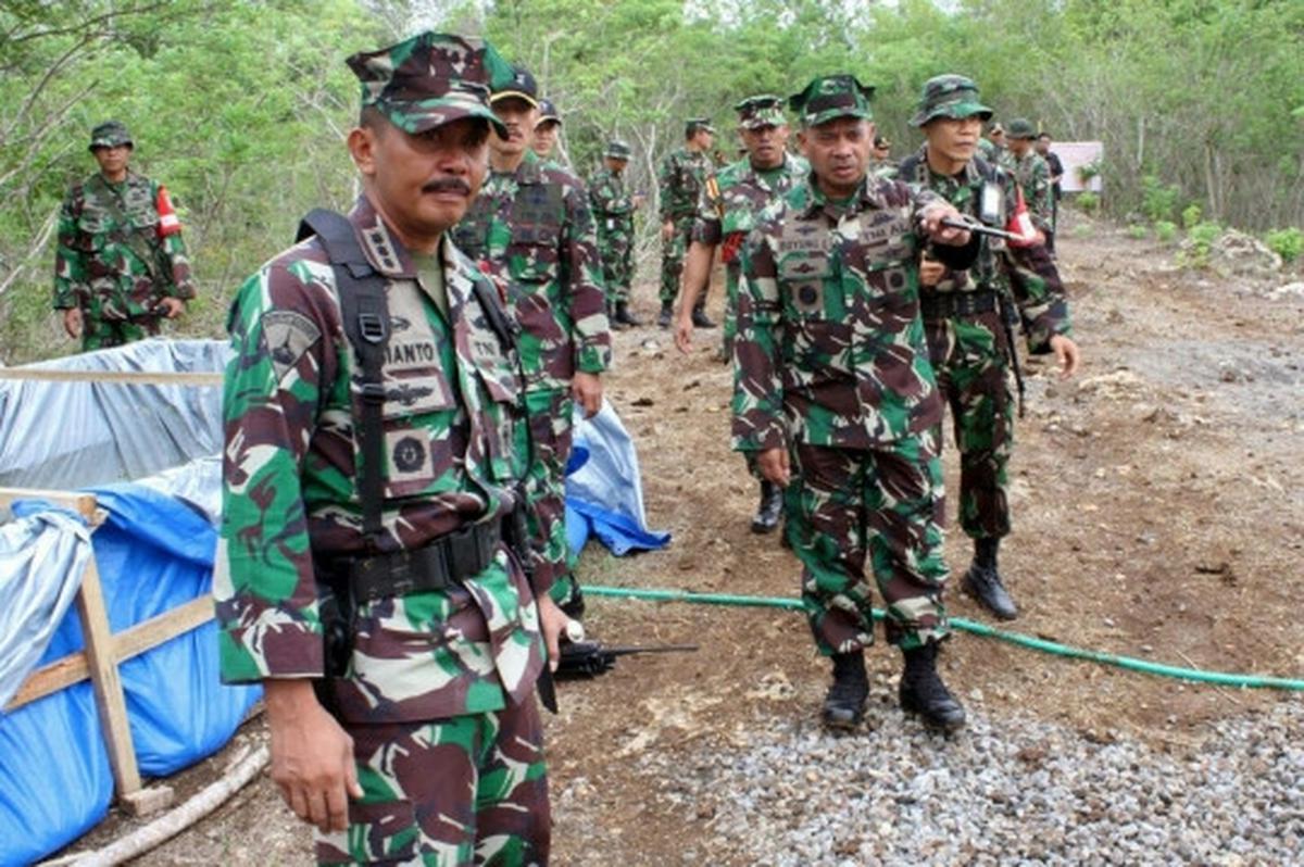Aksi prajurit Brigif-1 Marinir latihan perang di Malang