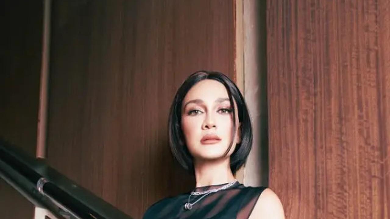Model Rambut Bob Pendek Luna Maya, Tampil Beda dan Fresh saat Gala Premier Film 'SUKMA'