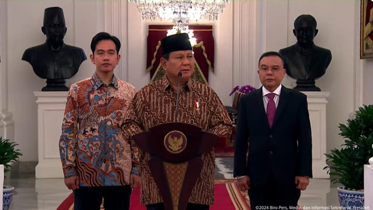 Presiden Prabowo Subianto didampingi Wakil Presiden Gibran Rakabuming Raka akhirnya mengumumkan susunan menteri yang disebut Kabinet Merah Putih periode 2024-2029.