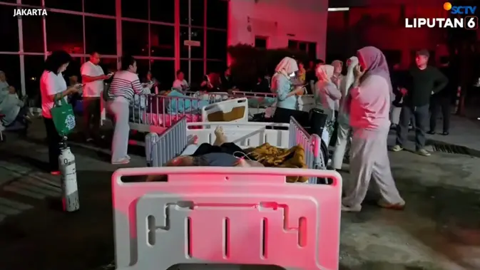 Terdengar Suara Ledakan Panel Listrik saat Kebakaran di RS Hermina Jatinegara