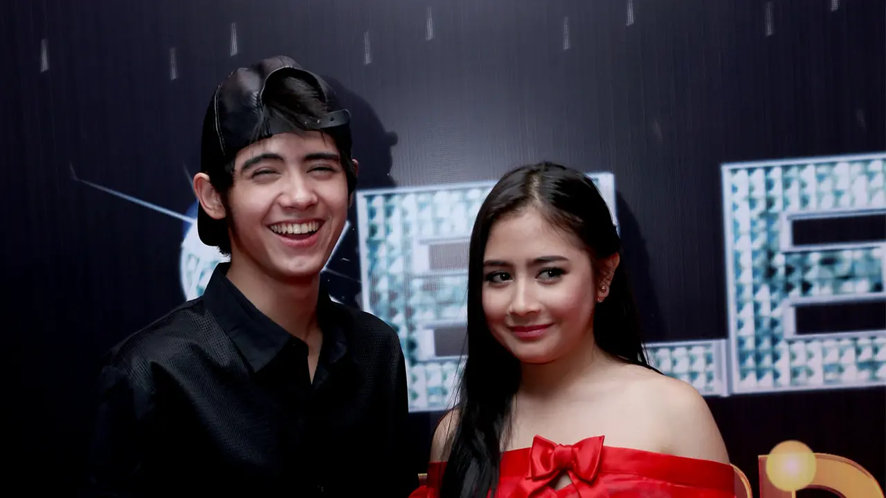 [Bintang] Aliando Syarief dan Prilly Latuconsina