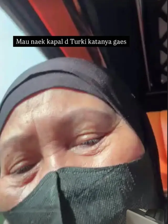 6 Potret Rara LIDA Antar Ibu Berangkat Haji, Perpisahan di Bandara Penuh Haru