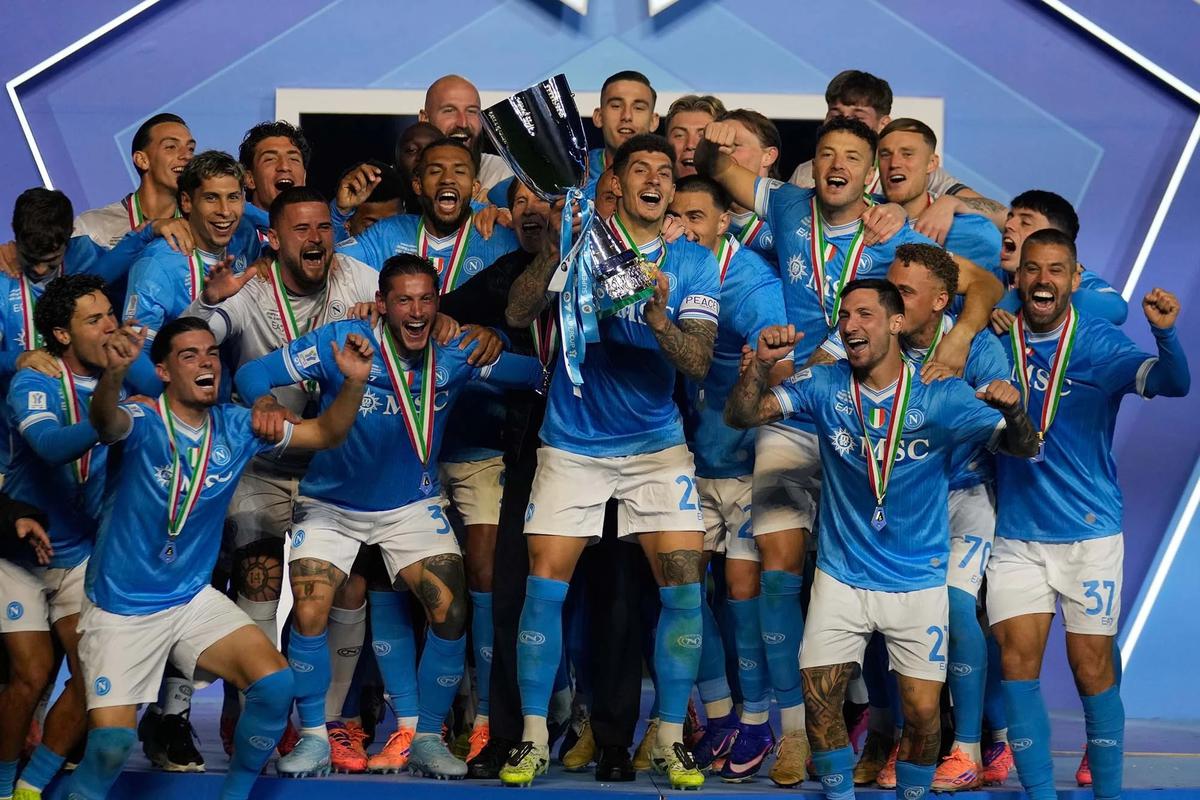 FOTO: Napoli Juara Piala Super Italia 2025