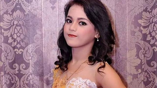 Putri Da4 Dijodohkan Dengan Putra Dua Juri Siapa Saja Showbiz Liputan6 Com Putri da pingsan teringat sang ayah saat lantunkan doaku lida 2019. putri da4 dijodohkan dengan putra dua