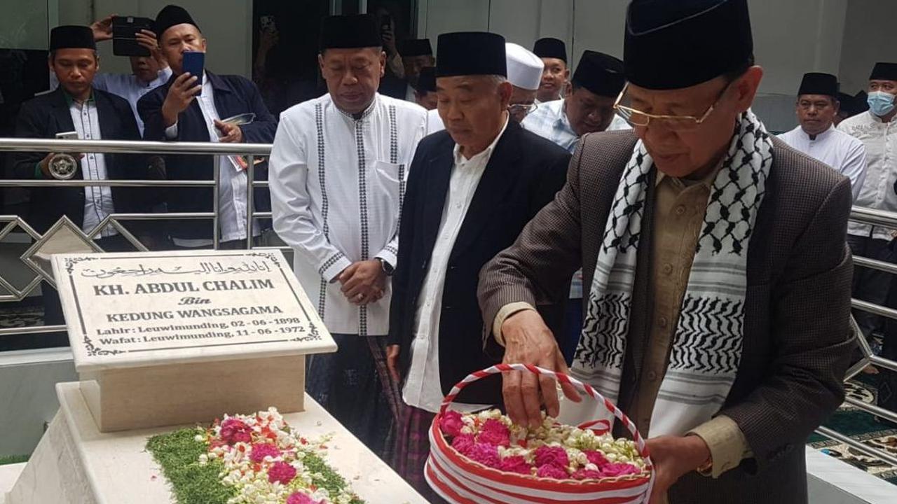 Ada Ratusan Pesantren, Musala hingga Masjid