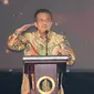 Deputi Komisioner OJK Slamet Edy Purnomo memberikan sambutan pada acara penghargaan Indonesia Banking Award 2018 di Jakarta, Rabu (26/9). Acara ini digelar Tempo Media Group bersama Indonesia Banking School. (Liputan6.com/Fery Pradolo)