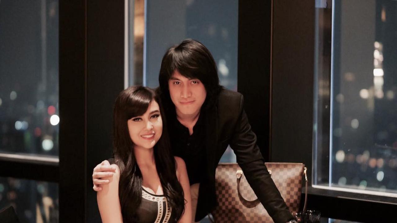 [Fimela] Kevin Aprilio dan Vicy Melanie