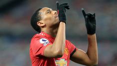 Liga Prancis termasuk salah satu pengekspor para pemain di Premier League Liga Inggris sejak lebih dari 20 tahun lalu. Salah satu klub penyumbangnya adalah Lyon. Berikut 6 pemain di antaranya yang didatangkan ke Premier League dari Akademi Lyon. (AFP/Pool/Lindsey Parnaby)