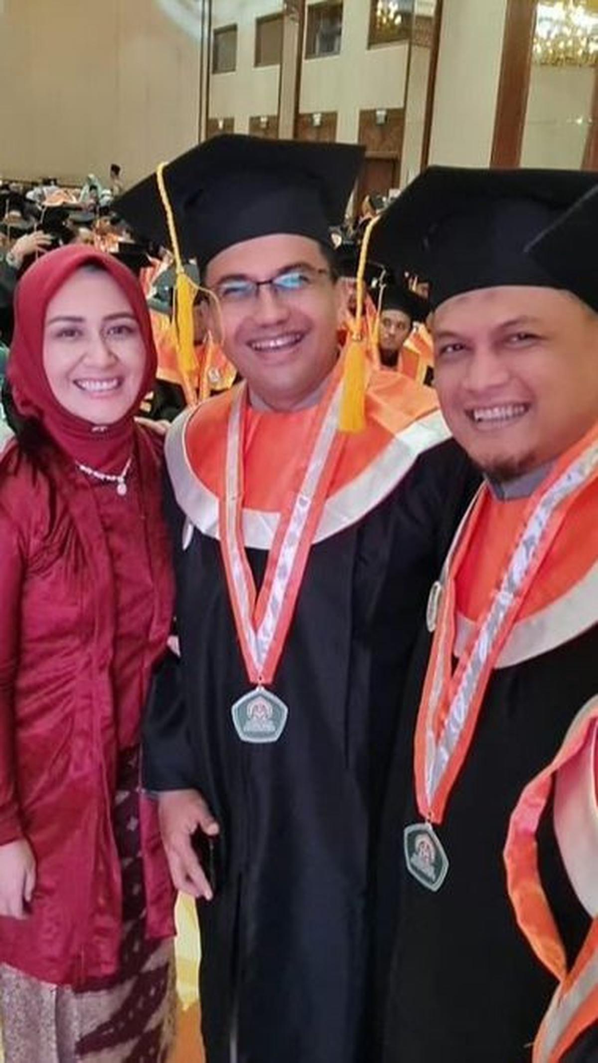 Tetap Kuliah Ditengah Kesibukannya