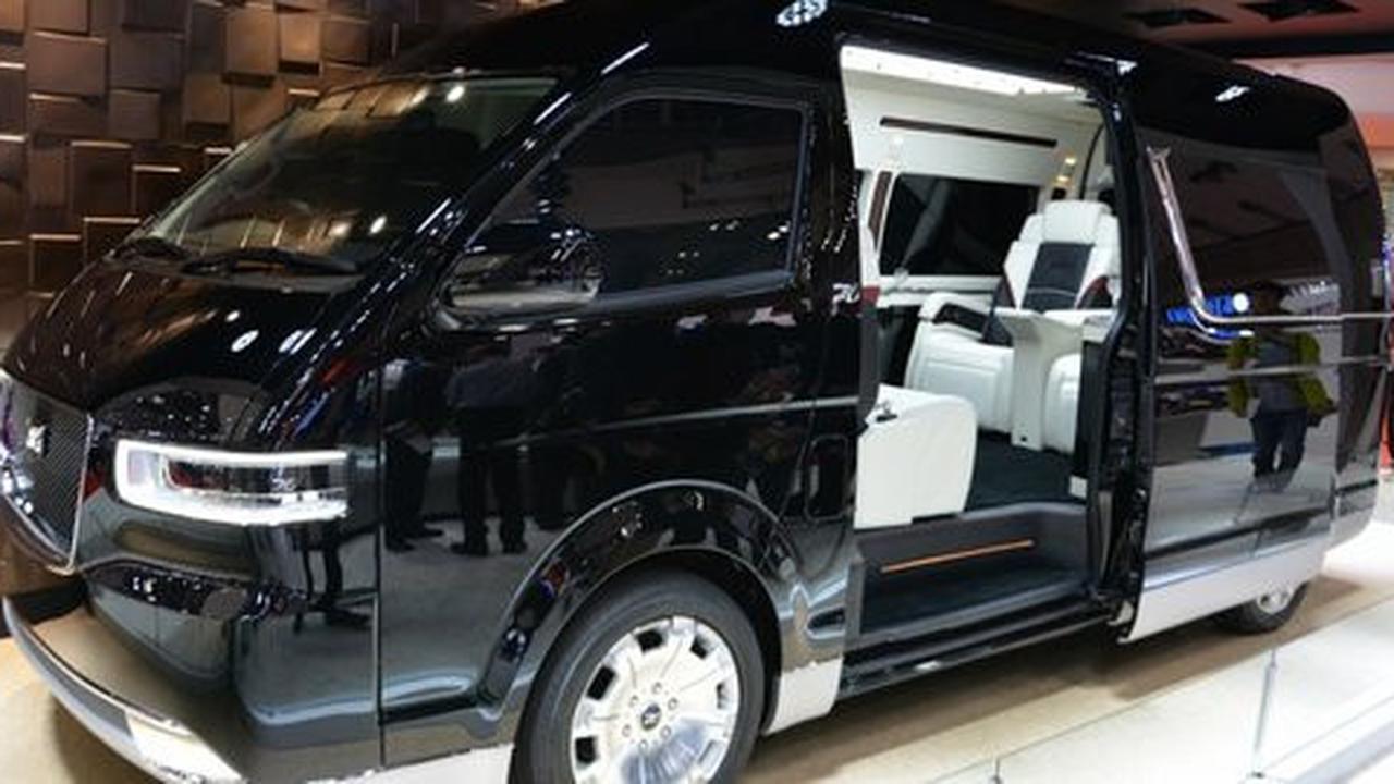 Toyota HiAce Platinum Lounge, mobil mewah bernuansa cafe