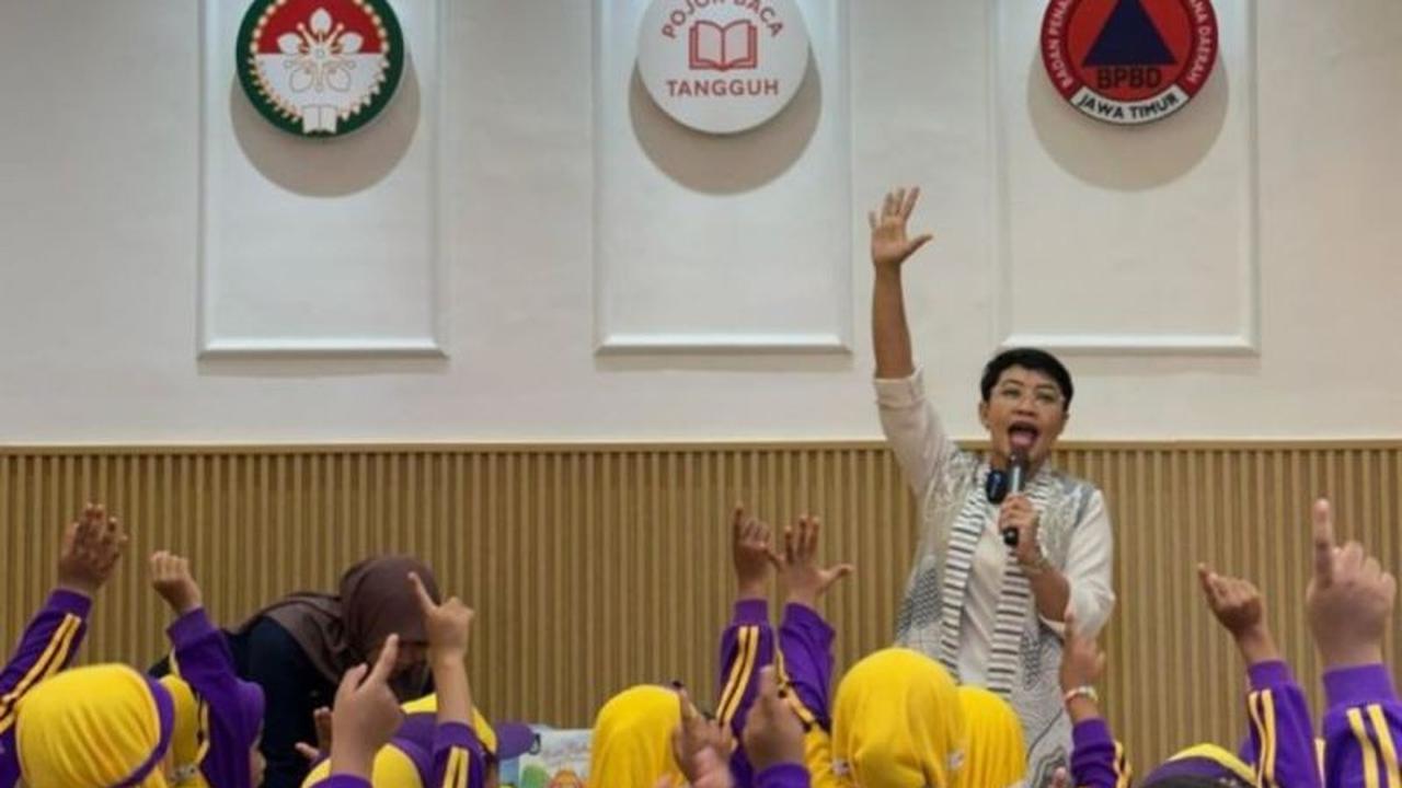 Disperpusip Jatim dan BPBD Perkuat Literasi Kebencanaan Melalui Dongeng Interaktif