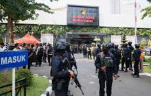 Barang Bukti Penggeledahan Rumah Mewah Sentul Dibawa ke Polda Metro Jaya