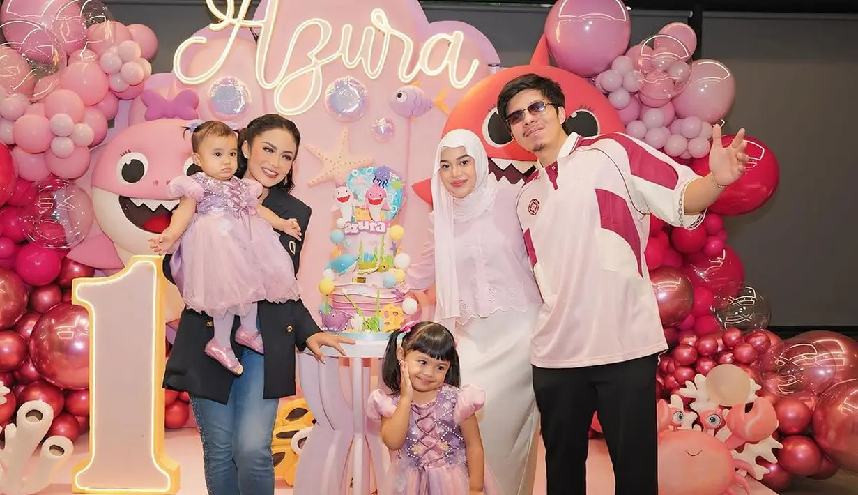 November tahun 2024 ini terasa istimewa bagi keluarga Aurel Hermansyah dan Atta Halilintar. [@krisdayantilemos/@aurelie.hermansyah].