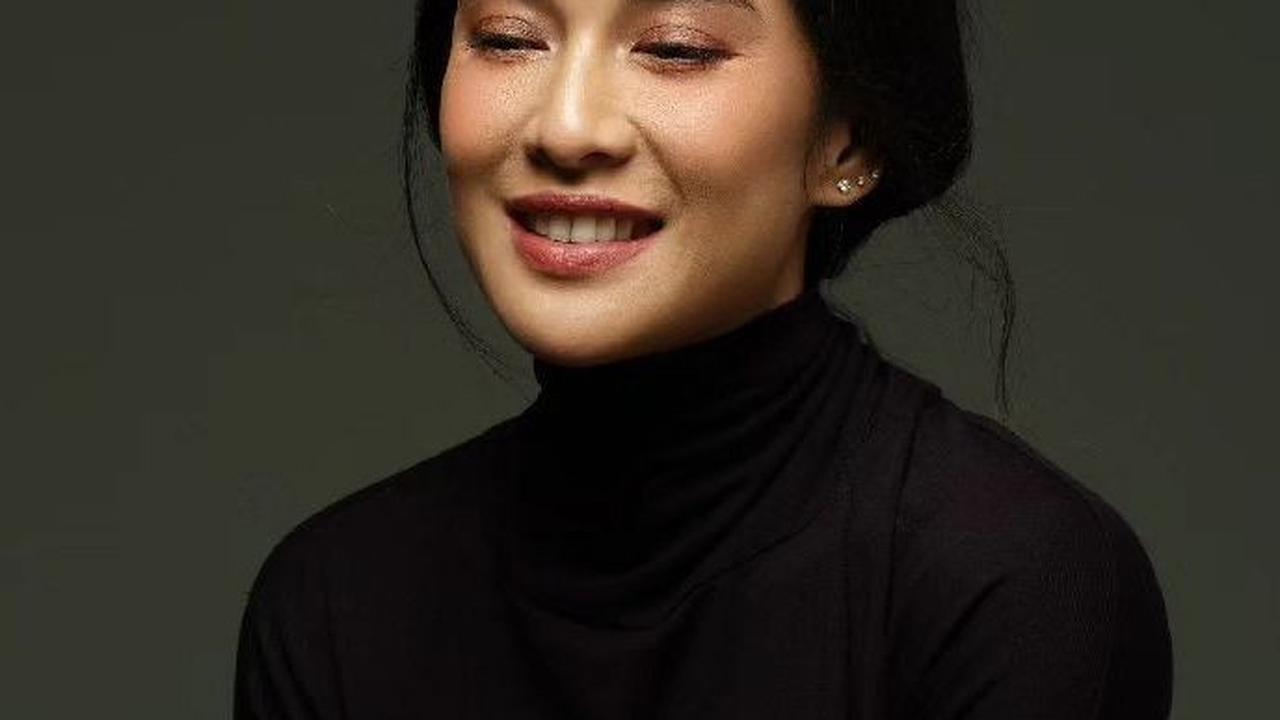 Dian Sastrowardoyo Akui Sering Ketawa-Ketawa Sendiri saat Kerjaan 'Stuck', Ternyata ini Alasannya