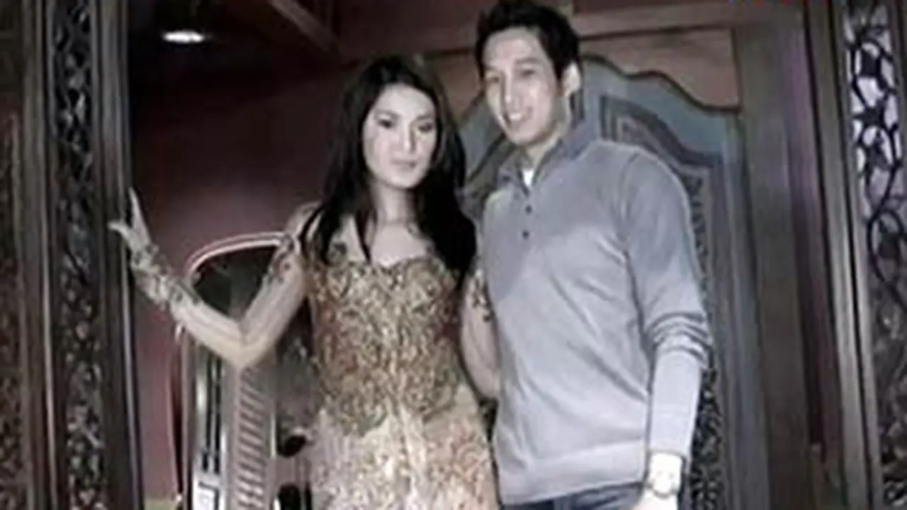 111020azka.jpg