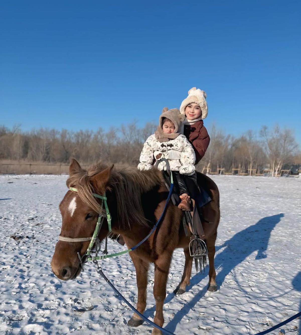 7 Potret Ria Ricis dan Moana Bahagia Liburan di Harbin Suhu -15 C, Menikmati Salju dan Cinta di Cuaca Ekstrem
