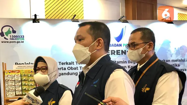 Plt. Deputi Bidang Penindakan BPOM RI, Nur Iskandarsyah dalam konferensi pers pada hari Selasa (04/10/2022).