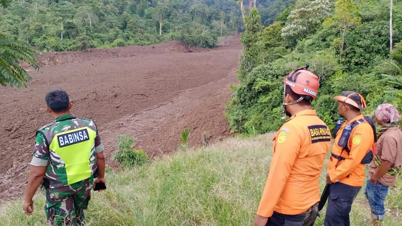 Banjir bandang di Kabupaten Pasaman pascagempa Magnitudo 6,1 Pasaman Barat. (Liputan6.com/ Novia Harlina)