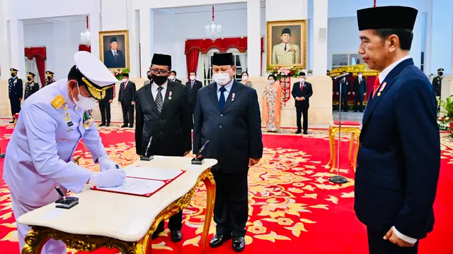 Presiden Jokowi Lantik Laksamana Yudo Margono sebagai Panglima TNI